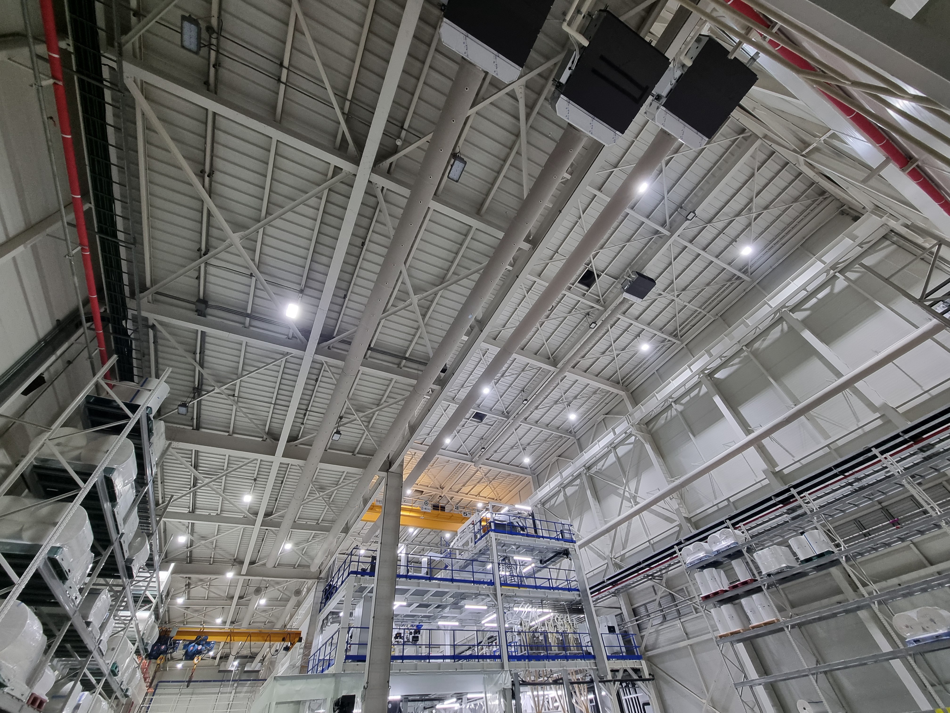 Fabric duct in industrial production facility